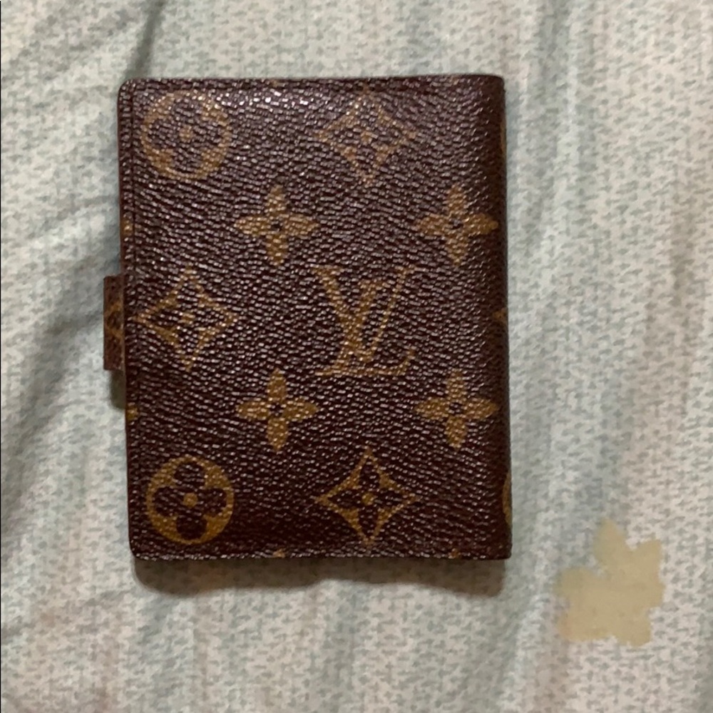 ✨Louis Vuitton Mini Agenda or Card Holder✨ - Picture 2 of 8